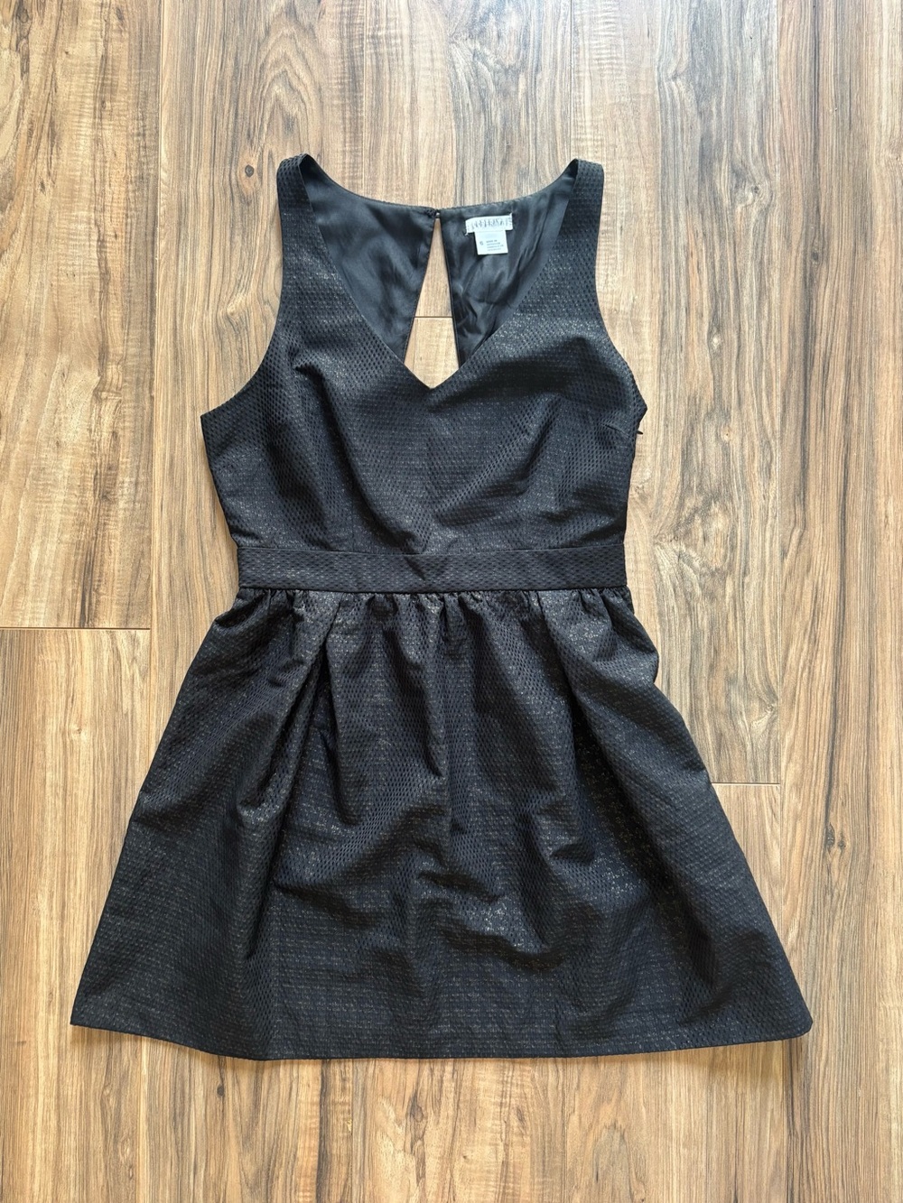 Cooperative Women’s Black Jacquard V-Neck Sleeveless Open Back Mini Dress Size 6